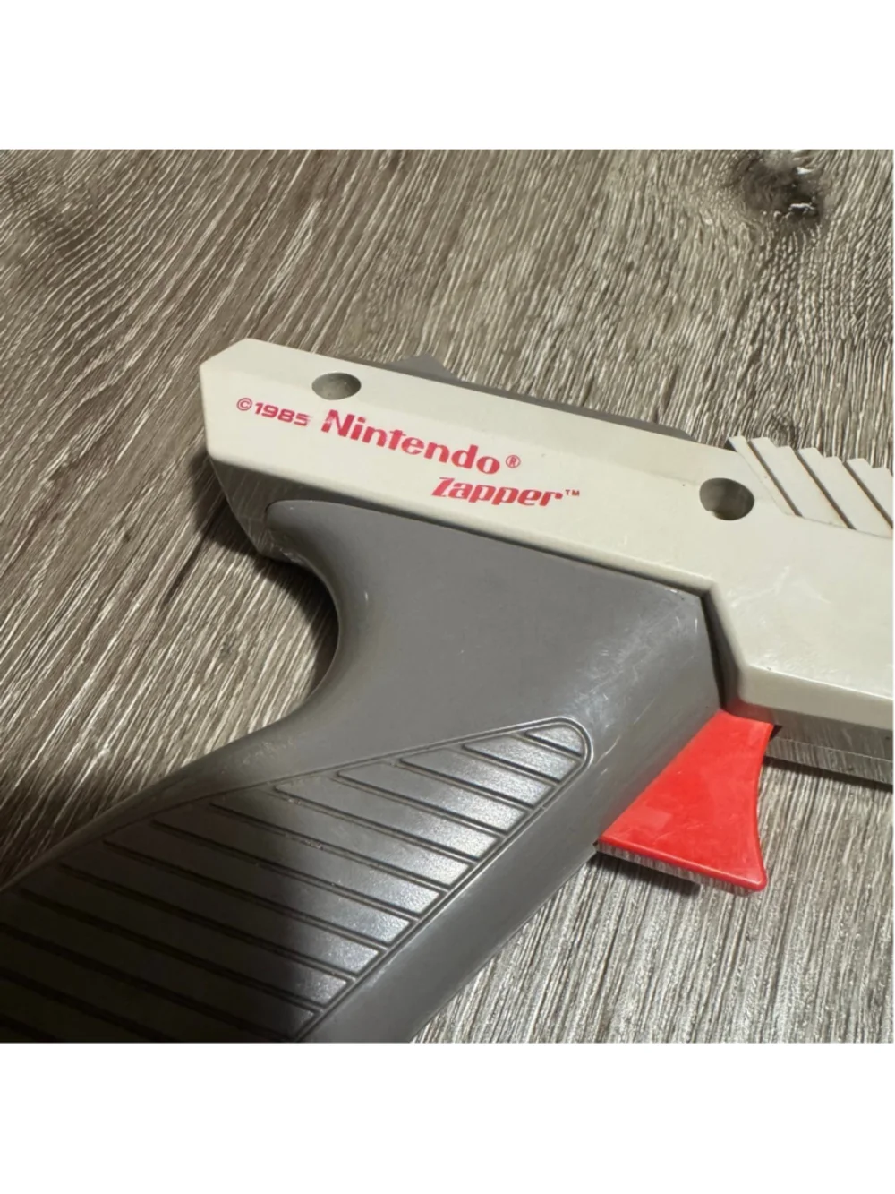 1985 Nintendo Zapper NES-005 Light Gun Controller One Size Gray White